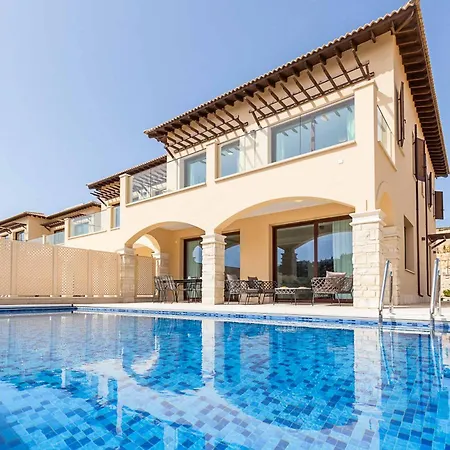 Villa Aphrodite Hills Uj01 *